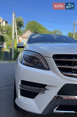 Внедорожник / Кроссовер Mercedes-Benz M-Class 2012 в 