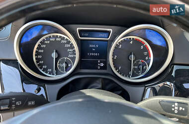 Внедорожник / Кроссовер Mercedes-Benz M-Class 2012 в 