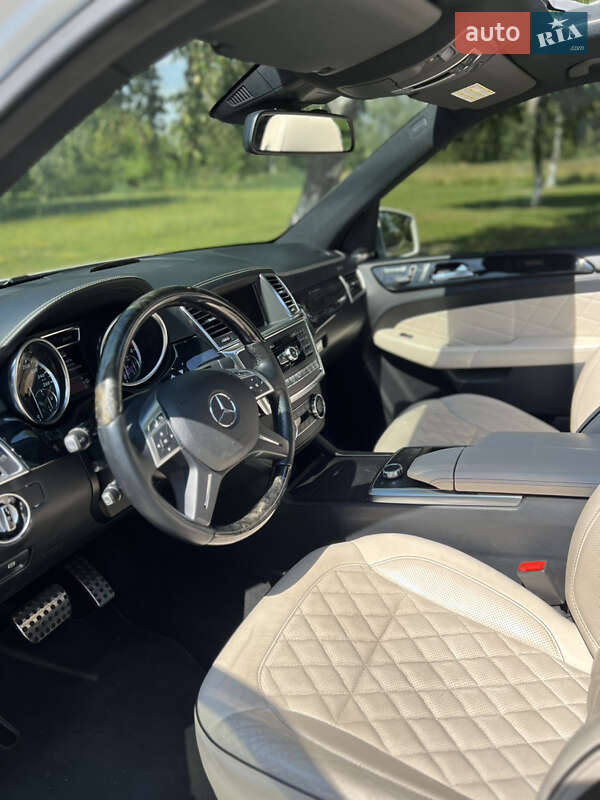 Позашляховик / Кросовер Mercedes-Benz M-Class 2012 в Рівному