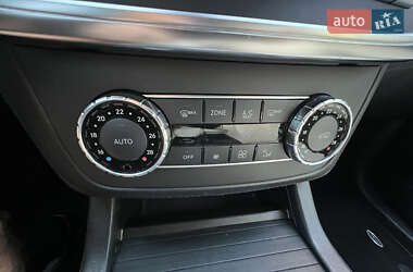 Внедорожник / Кроссовер Mercedes-Benz M-Class 2012 в 