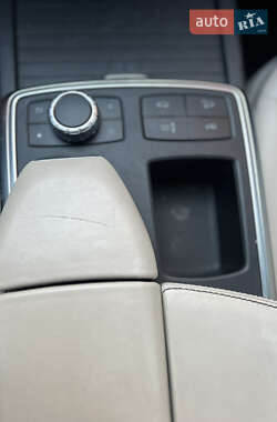 Внедорожник / Кроссовер Mercedes-Benz M-Class 2012 в 