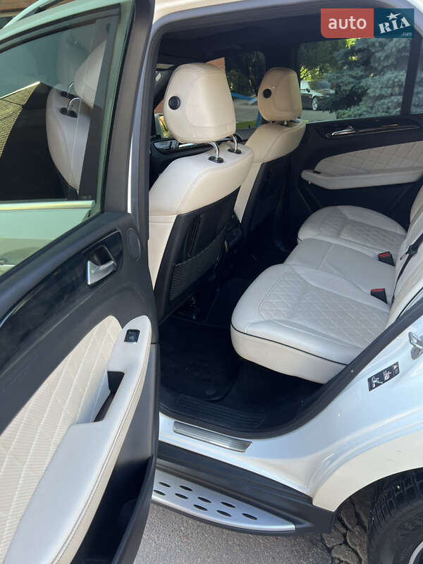 Позашляховик / Кросовер Mercedes-Benz M-Class 2012 в Рівному