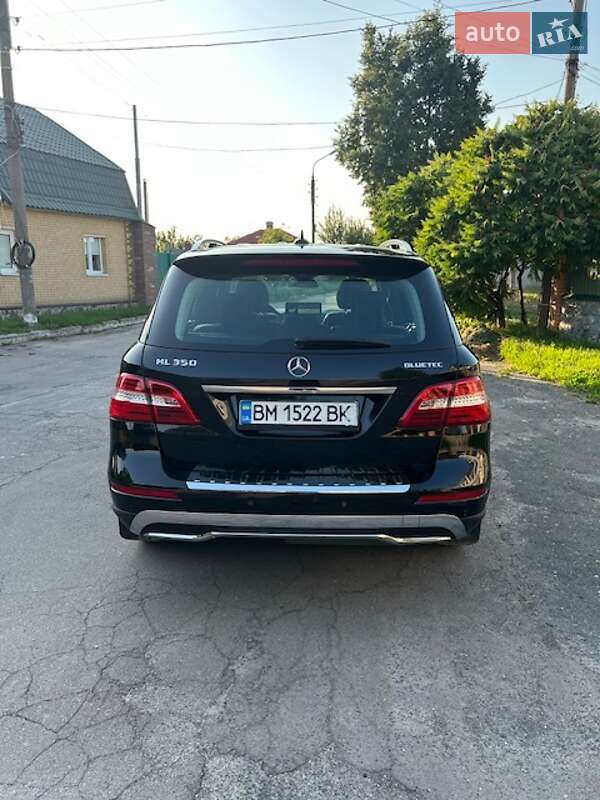 Позашляховик / Кросовер Mercedes-Benz M-Class 2012 в Путивлі
