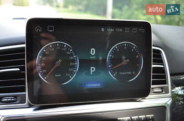 Позашляховик / Кросовер Mercedes-Benz M-Class 2013 в 