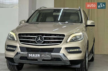 Внедорожник / Кроссовер Mercedes-Benz M-Class 2013 в 