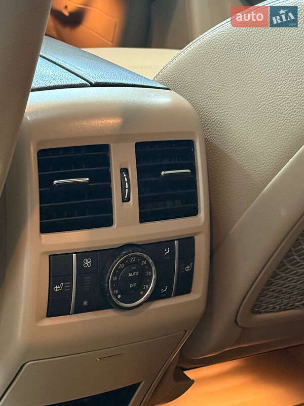 Внедорожник / Кроссовер Mercedes-Benz M-Class 2013 в Киеве
