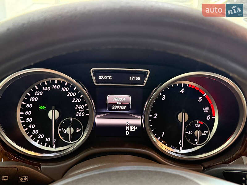 Внедорожник / Кроссовер Mercedes-Benz M-Class 2013 в Киеве