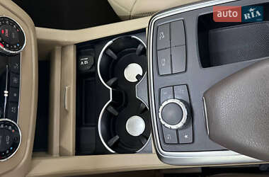 Внедорожник / Кроссовер Mercedes-Benz M-Class 2013 в 