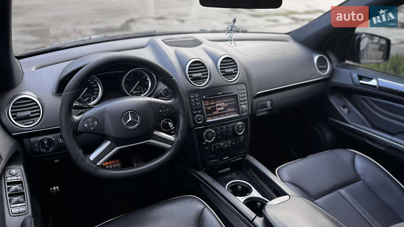 Позашляховик / Кросовер Mercedes-Benz M-Class 2011 в Києві