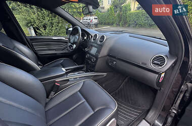 Внедорожник / Кроссовер Mercedes-Benz M-Class 2011 в 