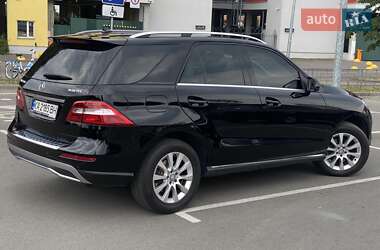 Внедорожник / Кроссовер Mercedes-Benz M-Class 2013 в 