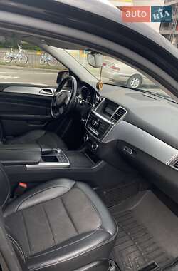 Внедорожник / Кроссовер Mercedes-Benz M-Class 2013 в 