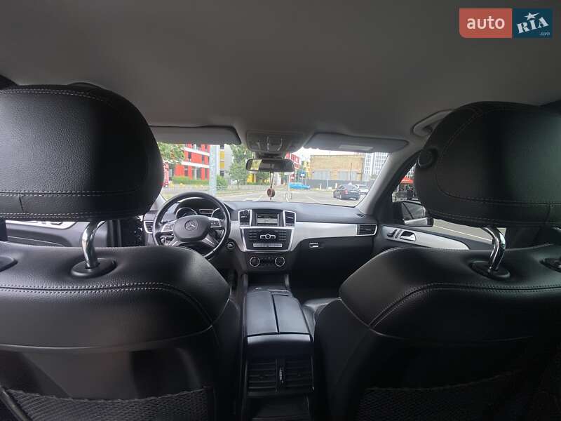 Позашляховик / Кросовер Mercedes-Benz M-Class 2013 в Києві