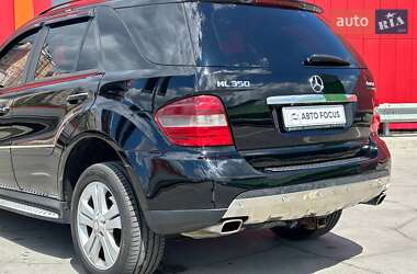Внедорожник / Кроссовер Mercedes-Benz M-Class 2007 в 