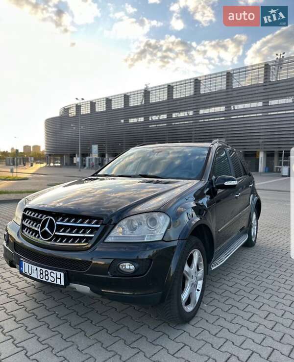 Mercedes-Benz M-Class 2008