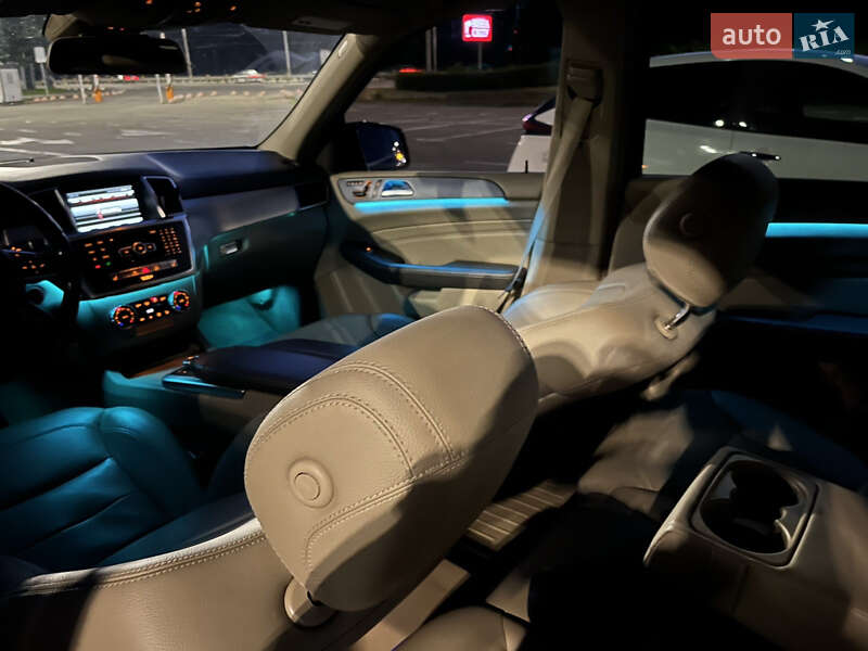 Внедорожник / Кроссовер Mercedes-Benz M-Class 2014 в Киеве