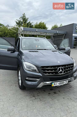Позашляховик / Кросовер Mercedes-Benz M-Class 2012 в 