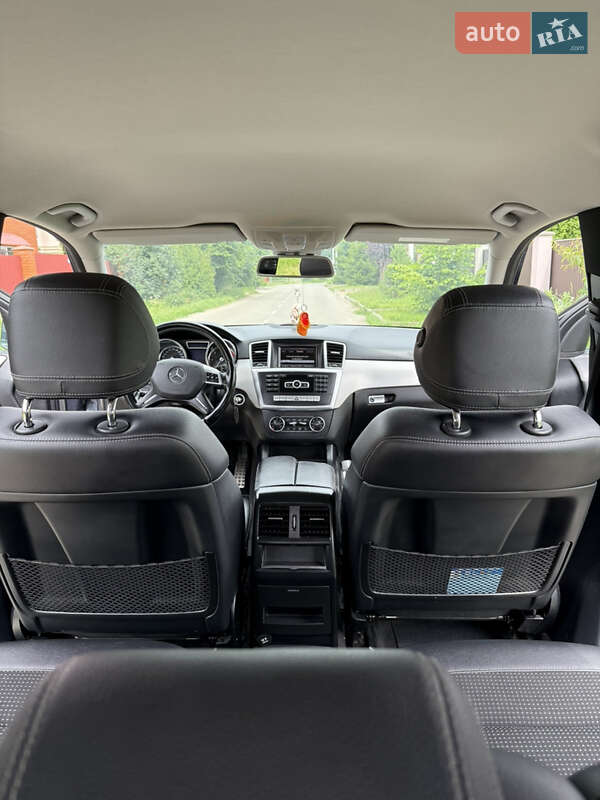 Позашляховик / Кросовер Mercedes-Benz M-Class 2012 в Києві