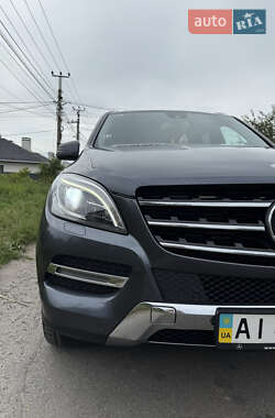 Позашляховик / Кросовер Mercedes-Benz M-Class 2012 в 