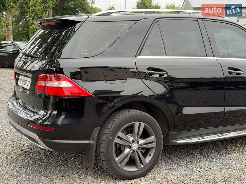 Позашляховик / Кросовер Mercedes-Benz M-Class 2012 в Стрию