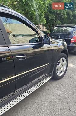 Позашляховик / Кросовер Mercedes-Benz M-Class 2006 в 