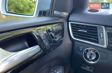 Внедорожник / Кроссовер Mercedes-Benz M-Class 2014 в 