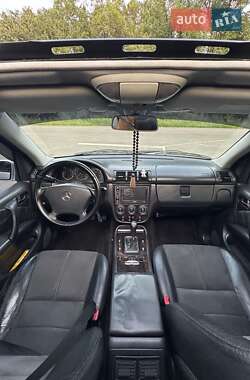 Позашляховик / Кросовер Mercedes-Benz M-Class 2005 в 