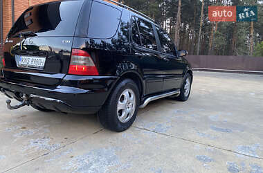 Внедорожник / Кроссовер Mercedes-Benz M-Class 2005 в 