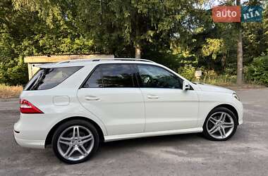 Внедорожник / Кроссовер Mercedes-Benz M-Class 2013 в 