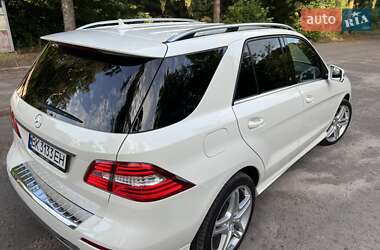 Внедорожник / Кроссовер Mercedes-Benz M-Class 2013 в 