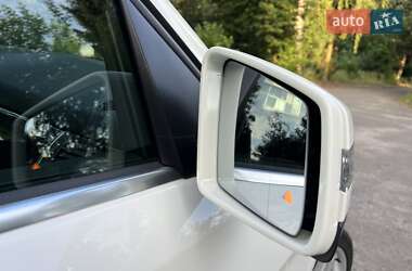 Внедорожник / Кроссовер Mercedes-Benz M-Class 2013 в 