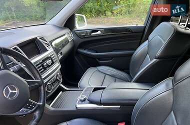 Внедорожник / Кроссовер Mercedes-Benz M-Class 2013 в 