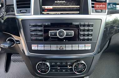 Внедорожник / Кроссовер Mercedes-Benz M-Class 2013 в 