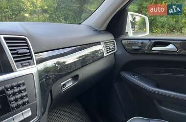 Внедорожник / Кроссовер Mercedes-Benz M-Class 2013 в 