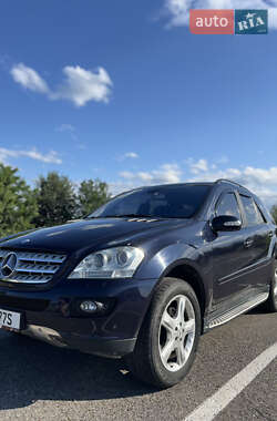 Позашляховик / Кросовер Mercedes-Benz M-Class 2005 в 