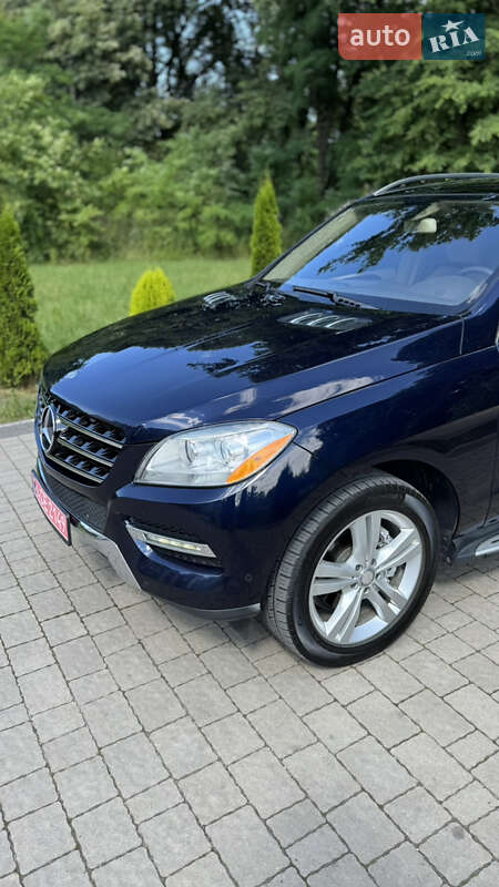 Внедорожник / Кроссовер Mercedes-Benz M-Class 2014 в Львове