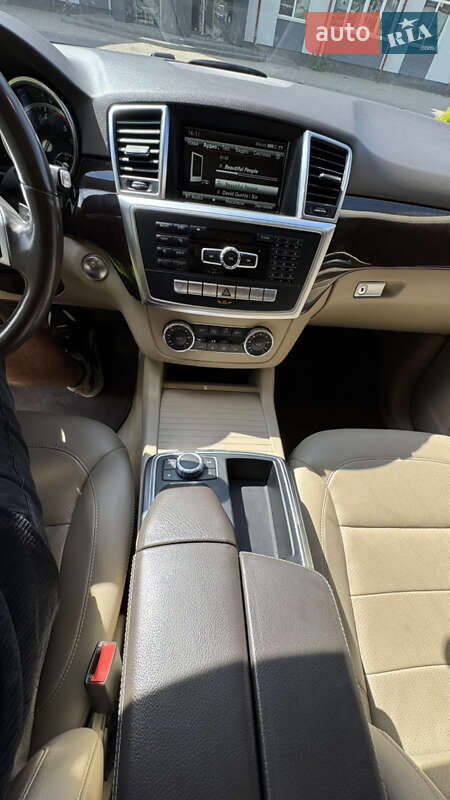 Внедорожник / Кроссовер Mercedes-Benz M-Class 2014 в Львове