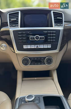 Внедорожник / Кроссовер Mercedes-Benz M-Class 2014 в 