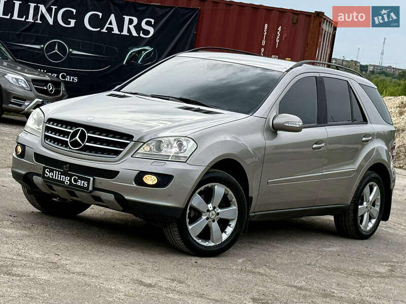 Mercedes-Benz M-Class 2005
