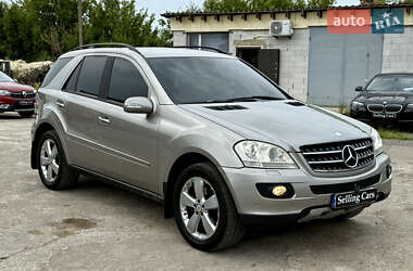 Внедорожник / Кроссовер Mercedes-Benz M-Class 2005 в 