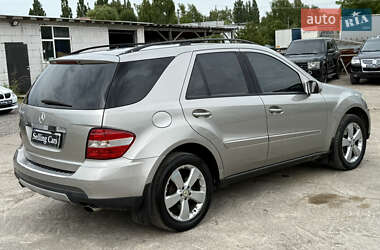 Внедорожник / Кроссовер Mercedes-Benz M-Class 2005 в 