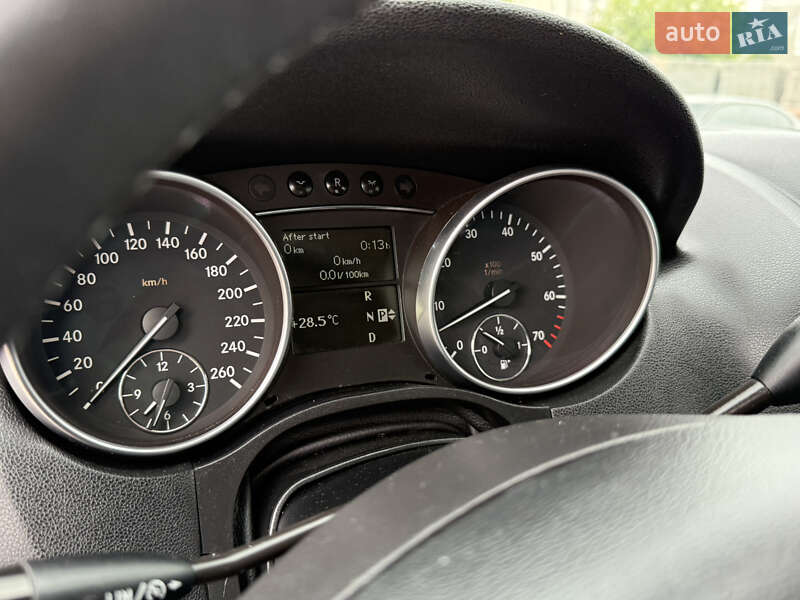 Внедорожник / Кроссовер Mercedes-Benz M-Class 2005 в Ровно