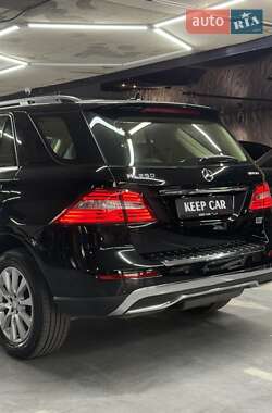 Позашляховик / Кросовер Mercedes-Benz M-Class 2015 в 