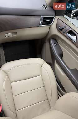 Позашляховик / Кросовер Mercedes-Benz M-Class 2015 в 