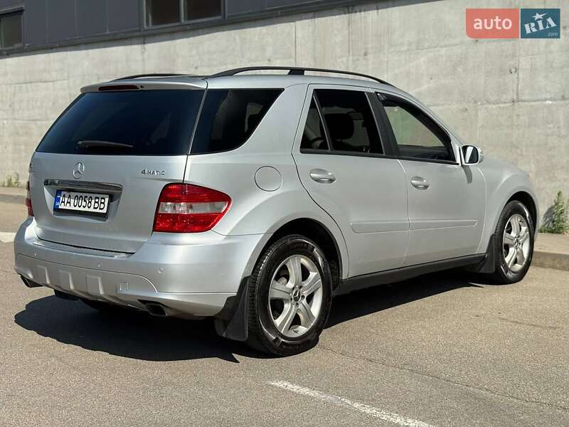 Позашляховик / Кросовер Mercedes-Benz M-Class 2006 в Києві