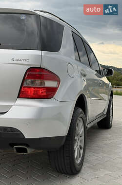 Внедорожник / Кроссовер Mercedes-Benz M-Class 2008 в 