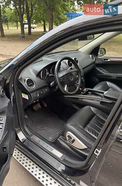 Внедорожник / Кроссовер Mercedes-Benz M-Class 2007 в 