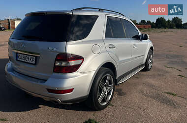 Внедорожник / Кроссовер Mercedes-Benz M-Class 2009 в 