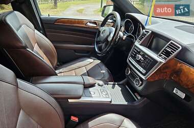 Внедорожник / Кроссовер Mercedes-Benz M-Class 2011 в 