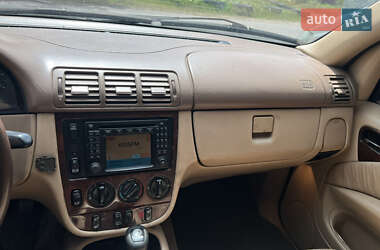 Внедорожник / Кроссовер Mercedes-Benz M-Class 2001 в 